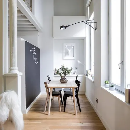 Lolaloft, Centrico, Romantico Y Acogedor Apartamento Granada