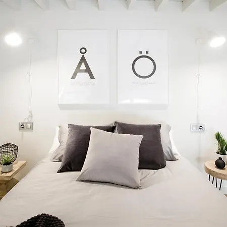 Apartment Lolaloft, Centrico, Romantico Y Acogedor *